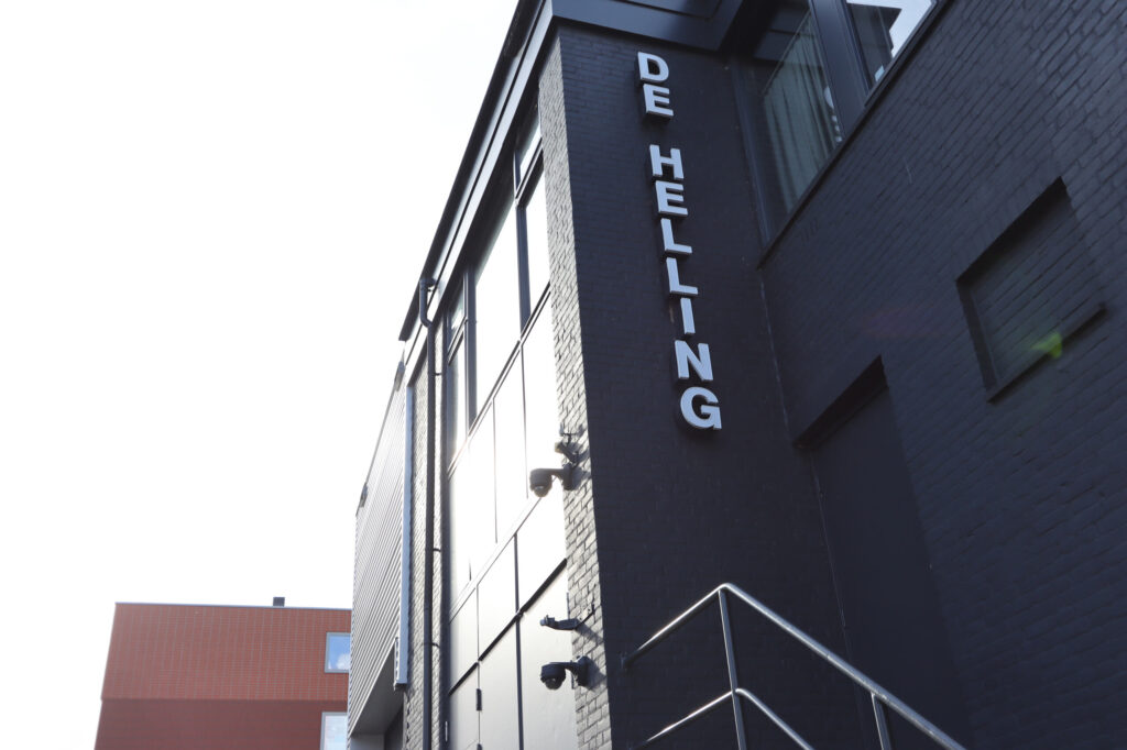 29ce0180-9d5d-4fad-872c-62c1f7dd2eb6